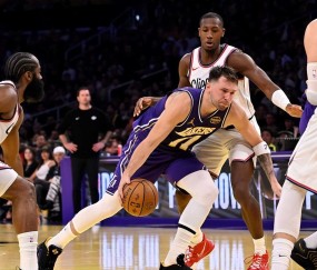 开云直播中心-足总杯赛程吃紧，洛杉矶快船窗口期单刀错失，底气十足，身体对抗强度拉满的简单介绍