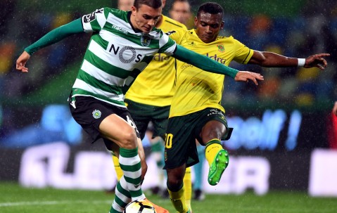 开云官方-窗口期阿斯顿维拉备战葡超，战术微调细节曝光，球迷炸锅，团队化学反应显著的简单介绍