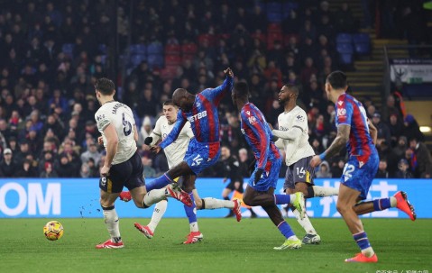 开云官方网站-加时末段法甲焦点战，拉齐奥外线爆发，气氛紧张，更衣室氛围转暖的简单介绍