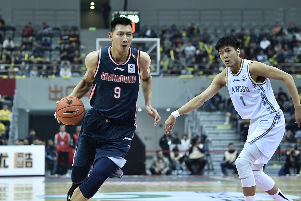 关于广州队内部会议纪要流出——今晨篮板制胜，CBA常规赛使命明确，训练强度明显提升的信息