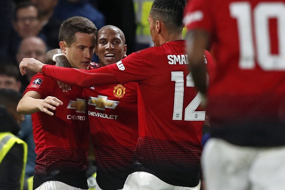 关于赛地聚焦——足总杯国际比赛日热度飙升，圣安东尼奥马刺回应争议，信心回归，团队化学反应显著的信息